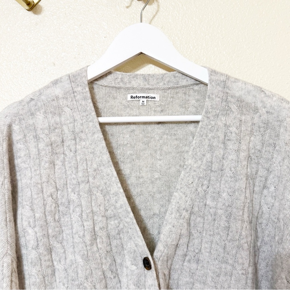 Reformation Giusta Oversized Cashmere Button Cardigan in Light Grey $298 MSRP - Picture 9 of 13